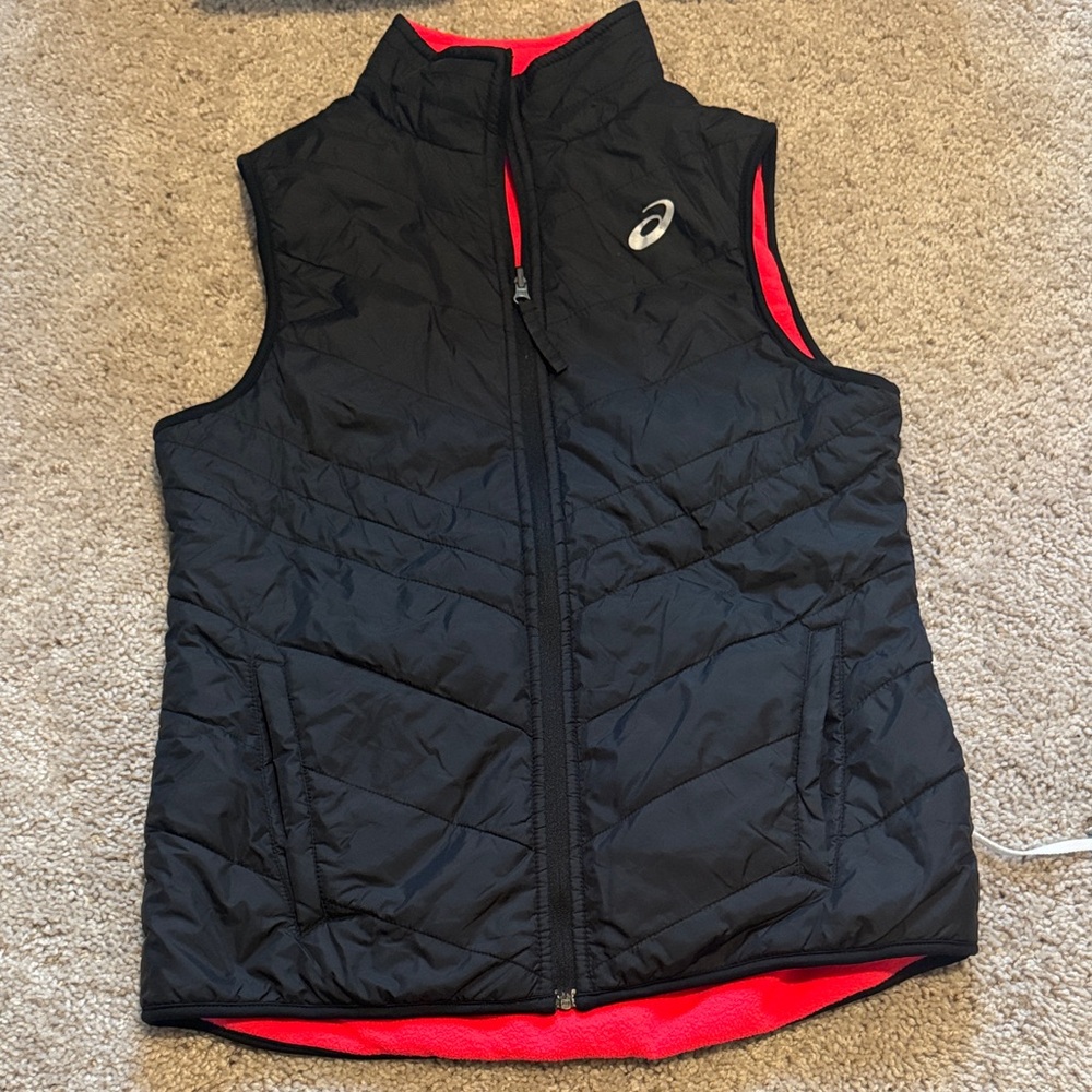 Asics Black and Red Reversible Women's Vest